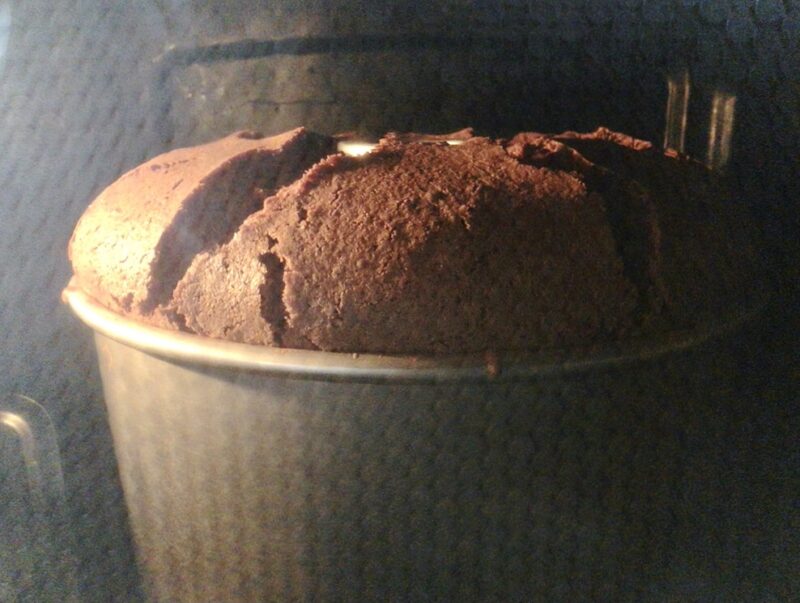 チョコシフォンケーキ　オーブン焼き始め15分